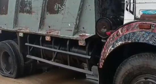 கட்டளையை மீறி பயணித்த டிப்பர்மீது துப்பாக்கிச்சூடு